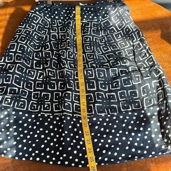 Sherry Taylor Ethnic Print Blue and White Skirt Size Medium - Picture 9 of 9